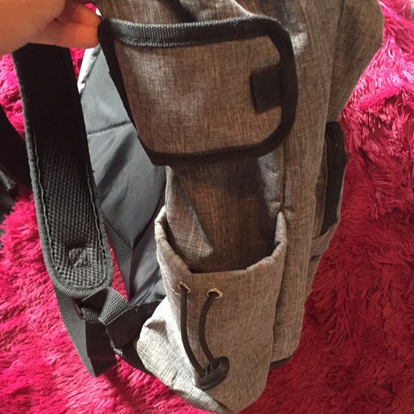 Grey and black hiking backpack 🎒 - Picture 5 of 8